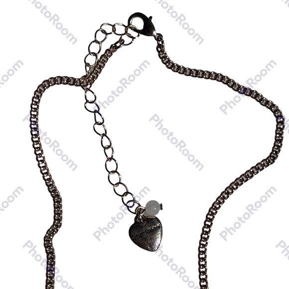 Betsey Johnson owl pendant filled with rhinestones on beautiful chain - Picture 3 of 11